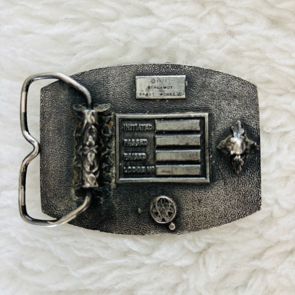 Masonic Silver Bergamot Brass Work Belt Buckle size 3”x2.5” - Picture 5 of 9